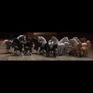 Vintage EUC Grand Champions Mini Horse toys